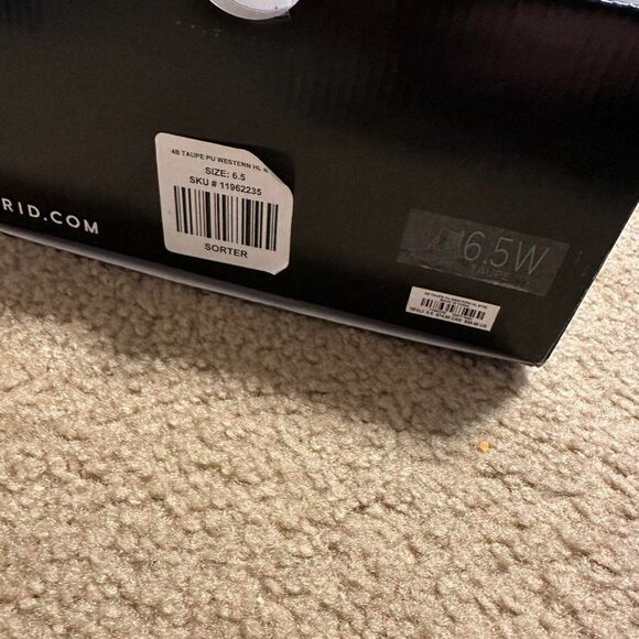 Torrid Dark Taupe Faux Leather Western Bootie Size 6.5 Wide Width NWT - Picture 2 of 6